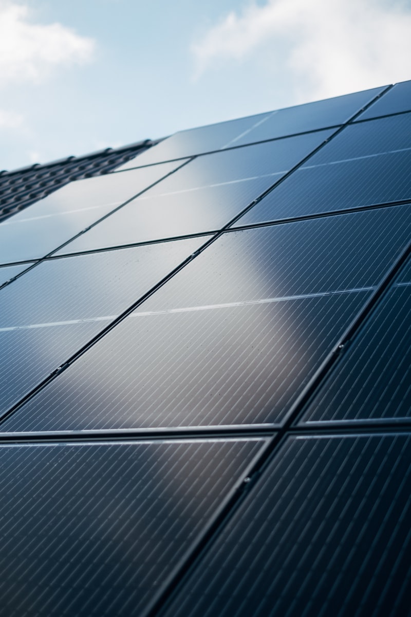Pose de panneaux solaires sur toiture